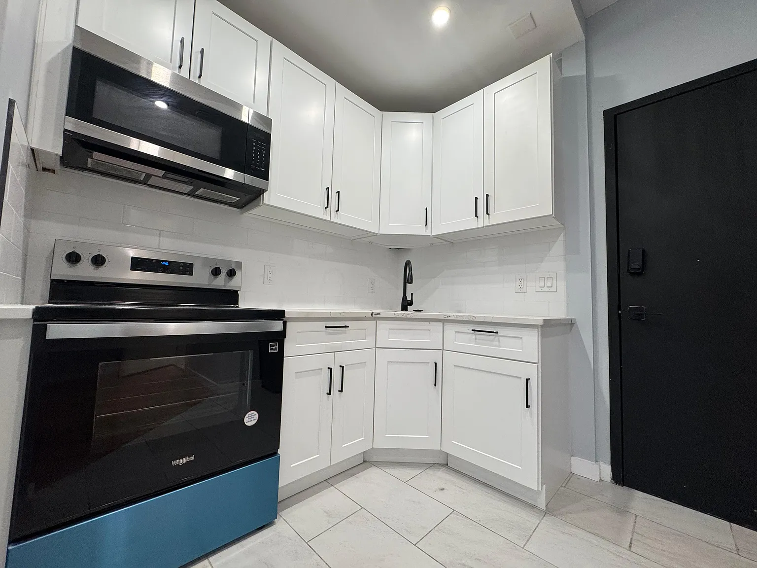 280 Winthrop Avenue - 8 — Photo 2