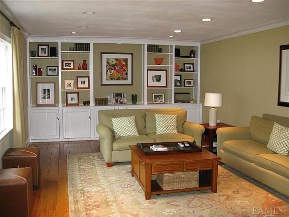 4th image of 835 Soundview Dr