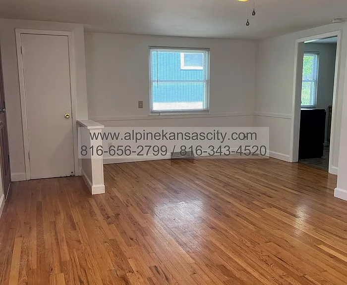 4413 N Walrond Ave — Photo 6