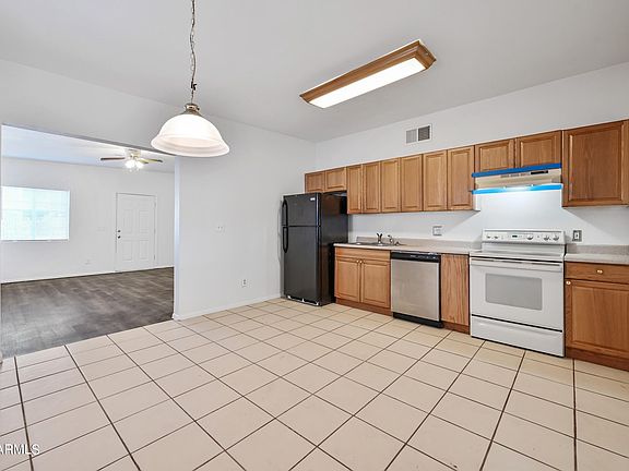 5th image of 5327 E Taylor St #A