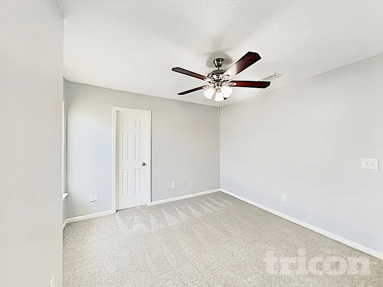 6830 Shoreline Ln — Photo 10