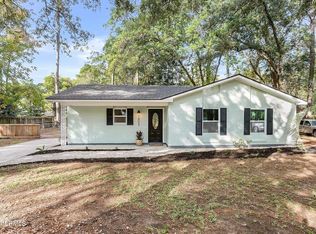 1805 Drayton Dr, Pt Royal, SC 29935