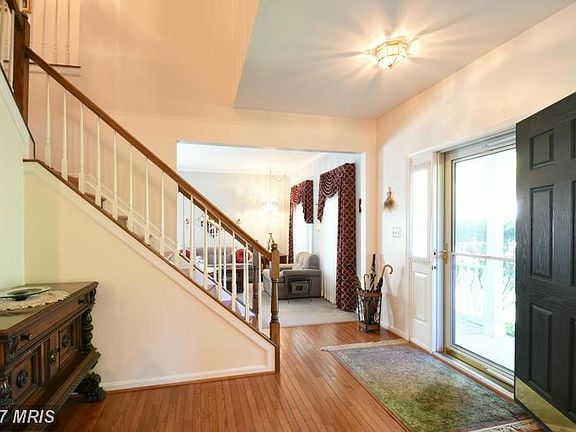 3rd image of 8743 Diamond Hill Dr