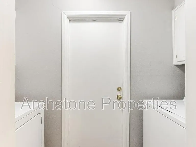 2524 Boxwood Ave — Photo 18