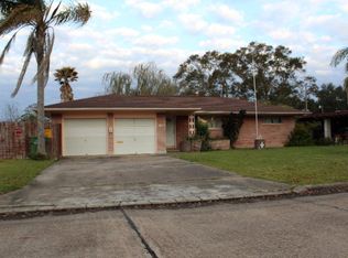 4015 42nd St, Port Arthur, TX 77642