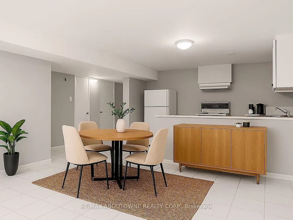203 Nelson St #3