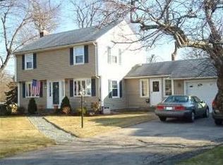 158 Douglas Rd, Warwick, RI 02886