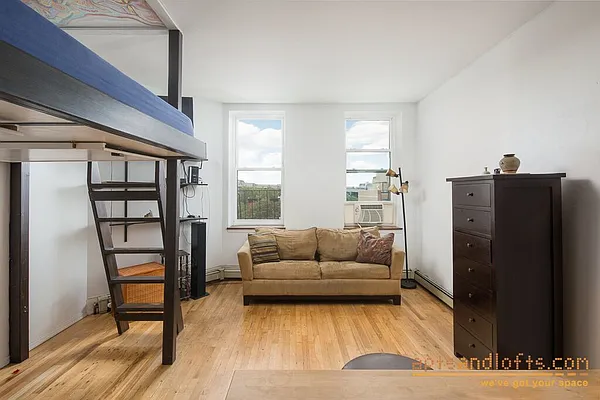 Sold by aptsandlofts.com | media 16