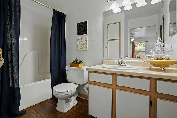 Patriot Apts. — Photo 4