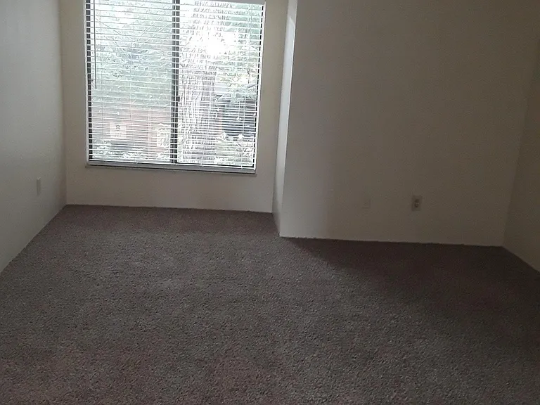 433 Wright St #302 — Photo 7