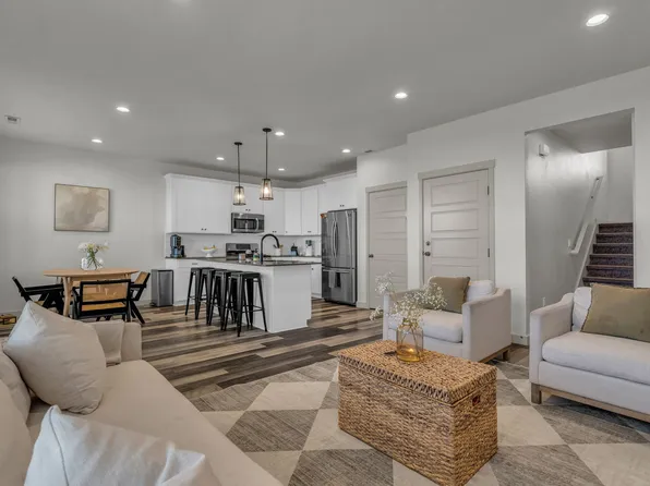 5829 W Lake Ave, South Jordan, UT 84009