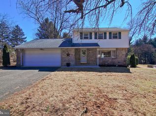 1414 Shenkel Rd, Pottstown, PA 19465