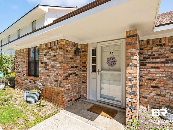 3rd image of 328 Clubhouse Dr APT 4-D