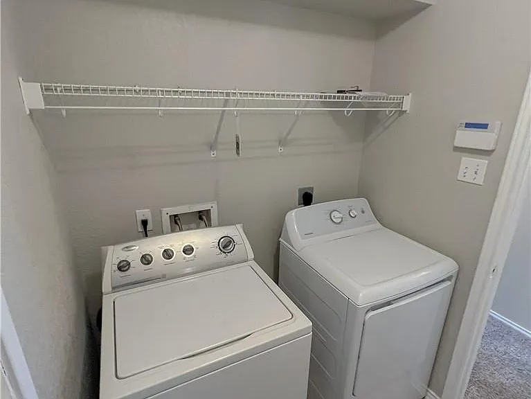 325 Altamont St — Photo 19