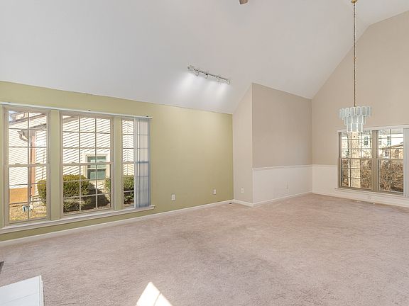 4th image of 728 Bluewater Dr