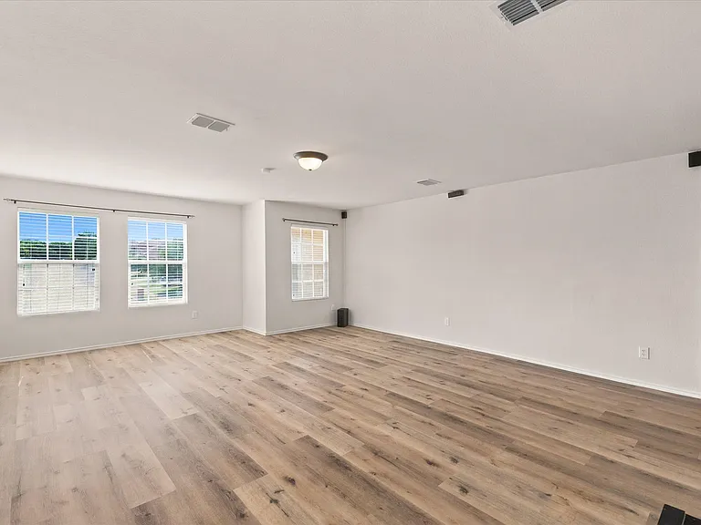 Huge Game Room upstairs with Security Cameras and Surround Sound Speakers included!