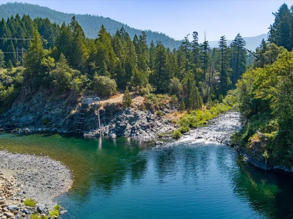 180 Madame Gasquet Ln, Gasquet, CA 95543