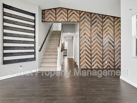5th image of 195 Northwood Ave