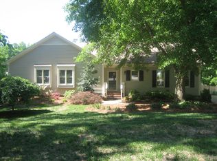 3421 Wembley Ct, Raleigh, NC 27607