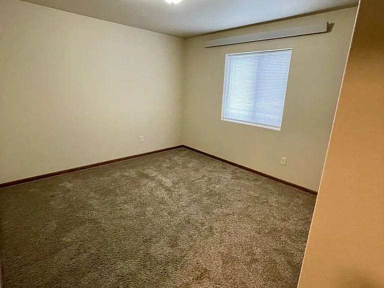 4210 Kateland St — Photo 6