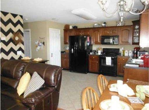 4th image of 7118 Blossom Cir