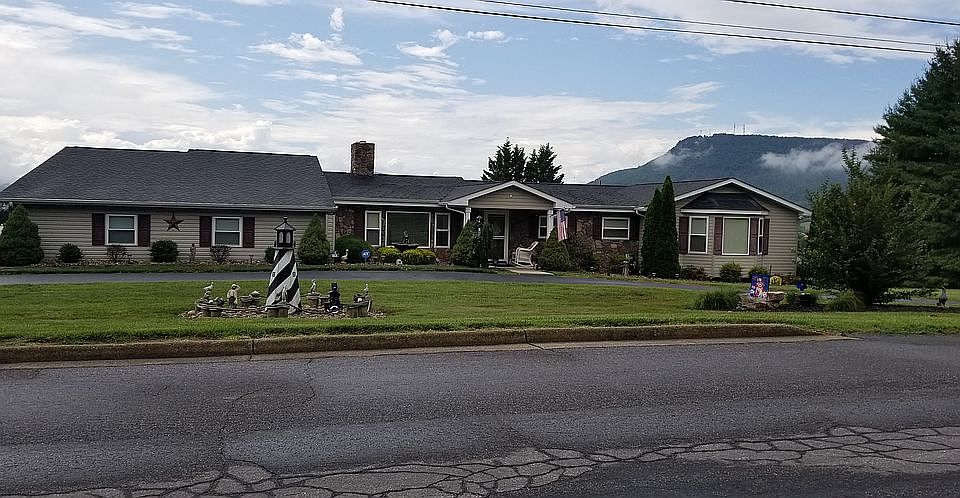 99 Murray CT.