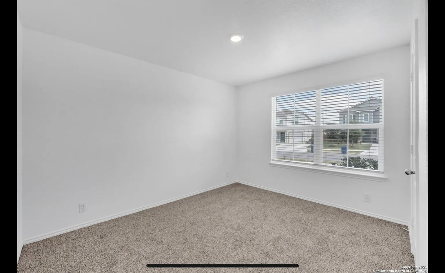 5506 Rosillo Hl — Photo 3