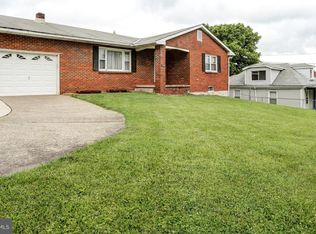 1104 Edgemont Rd, Harrisburg, PA 17109