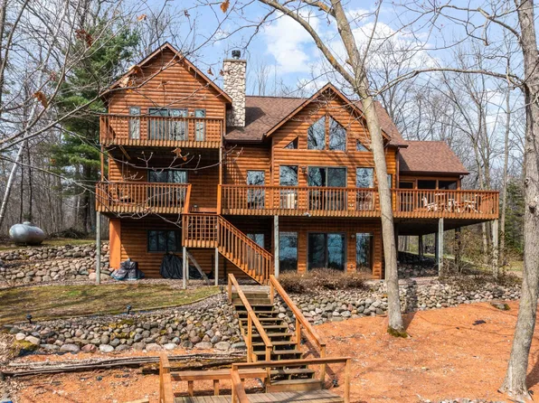 2533 3 1/4 5th St, Cumberland, WI 54829