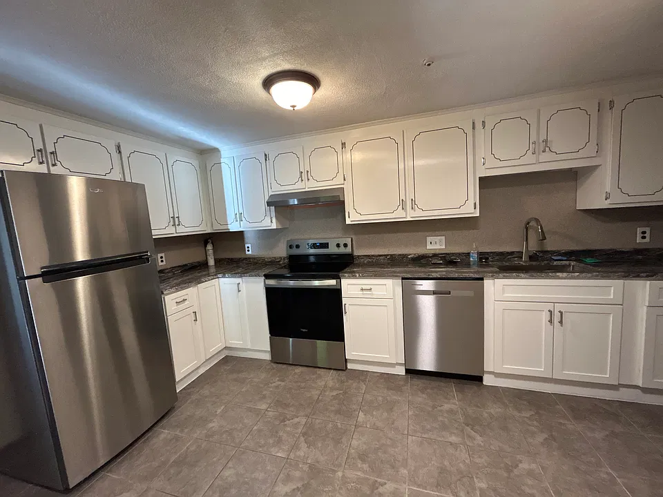 85 Pierce St #83