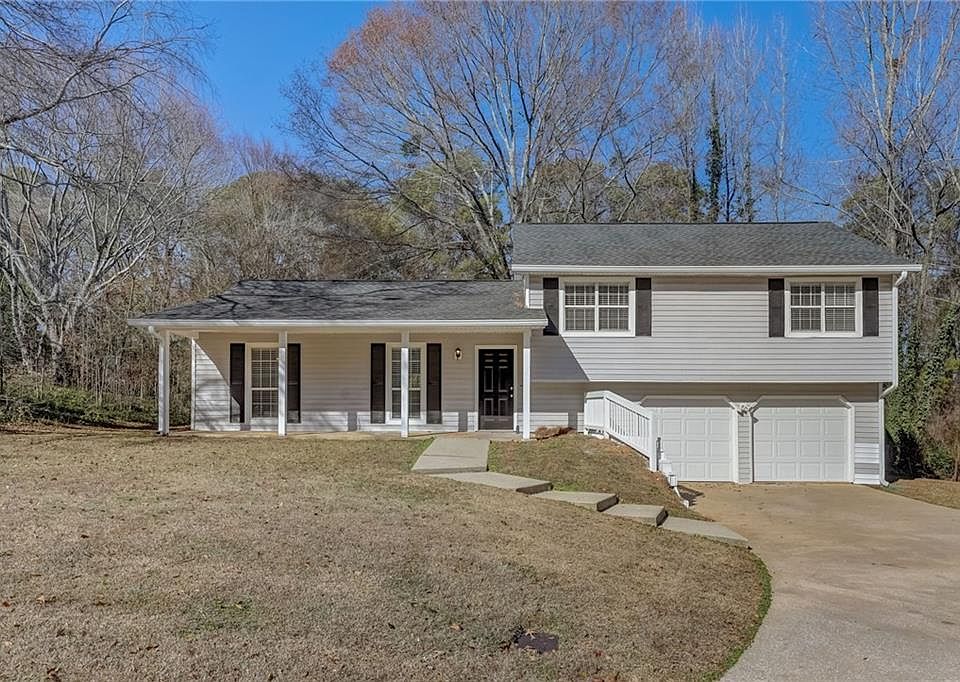 1st image of 140 Wayside Dr