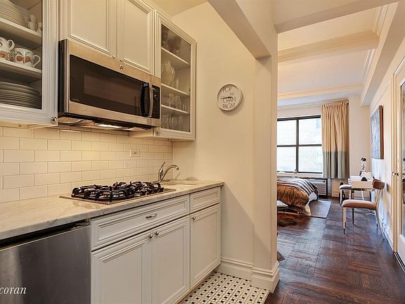 2nd image of 225 Central Park N #514