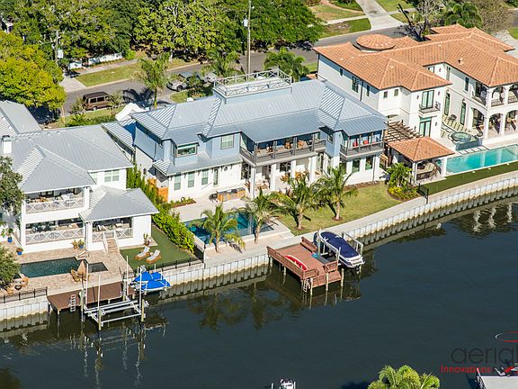 4th image of 74 Bahama Cir
