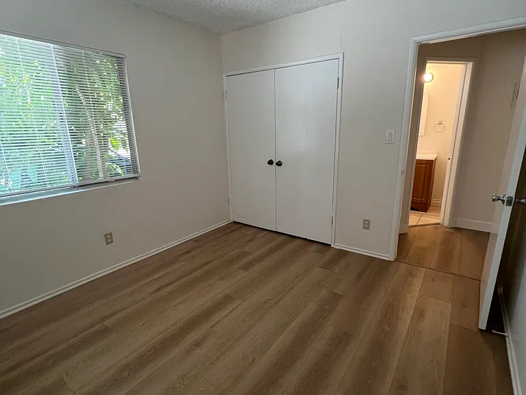 8415 Amigo Ave #6 — Photo 8