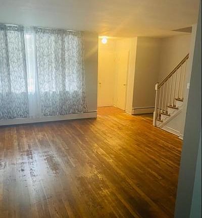 3rd image of 4563 Derby Manor Dr