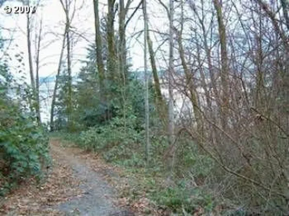 9450-9452 NW Roseway Ave, Portland, OR 97231