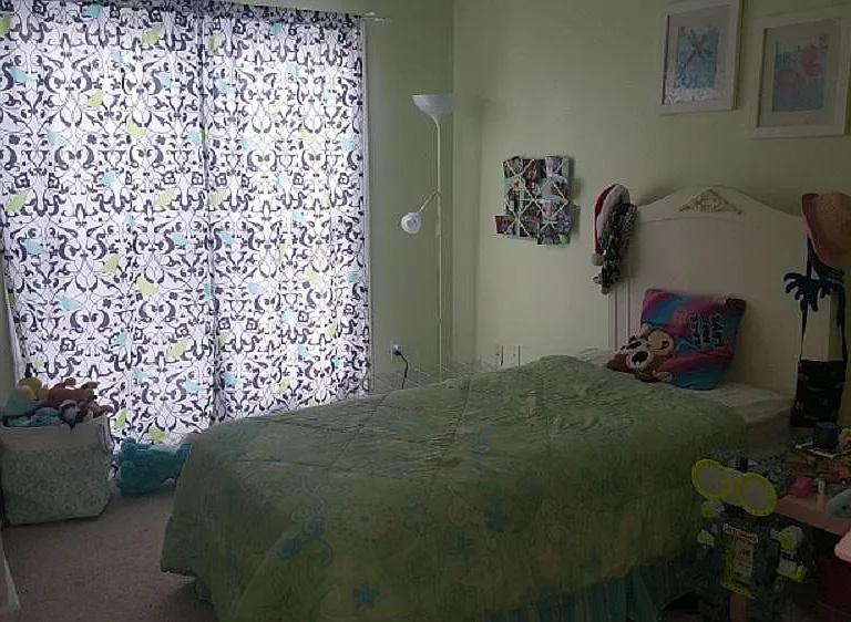 Upstairs bedroom 1