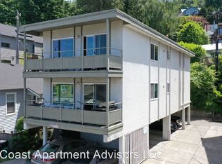 2312 Bonair Pl SW #B, Seattle, WA 98116
