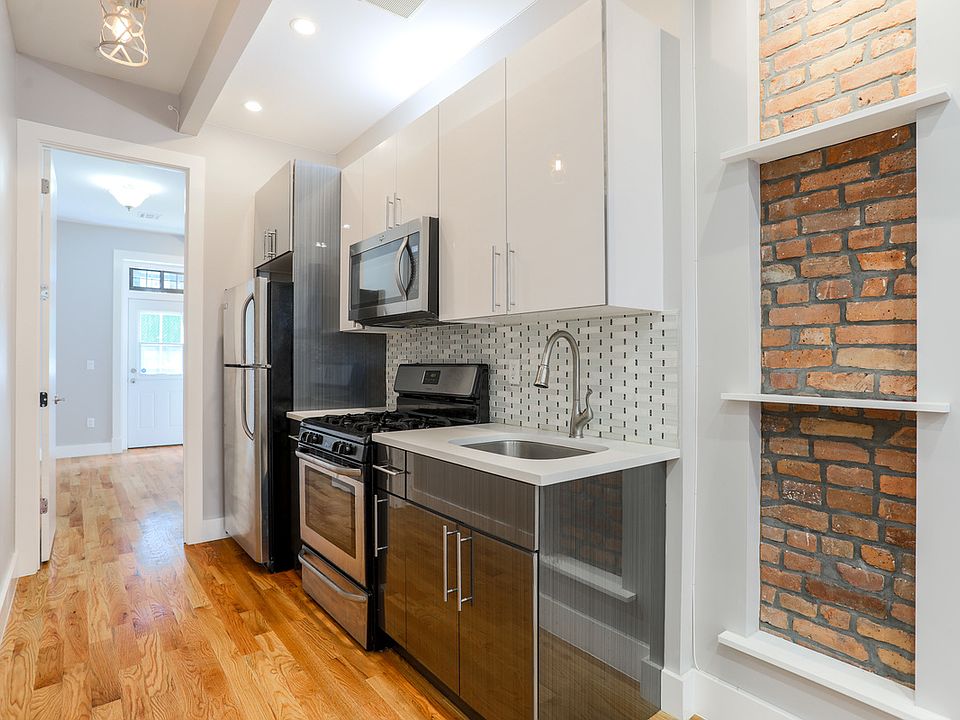 1st image of 900 Flushing Ave #1RR