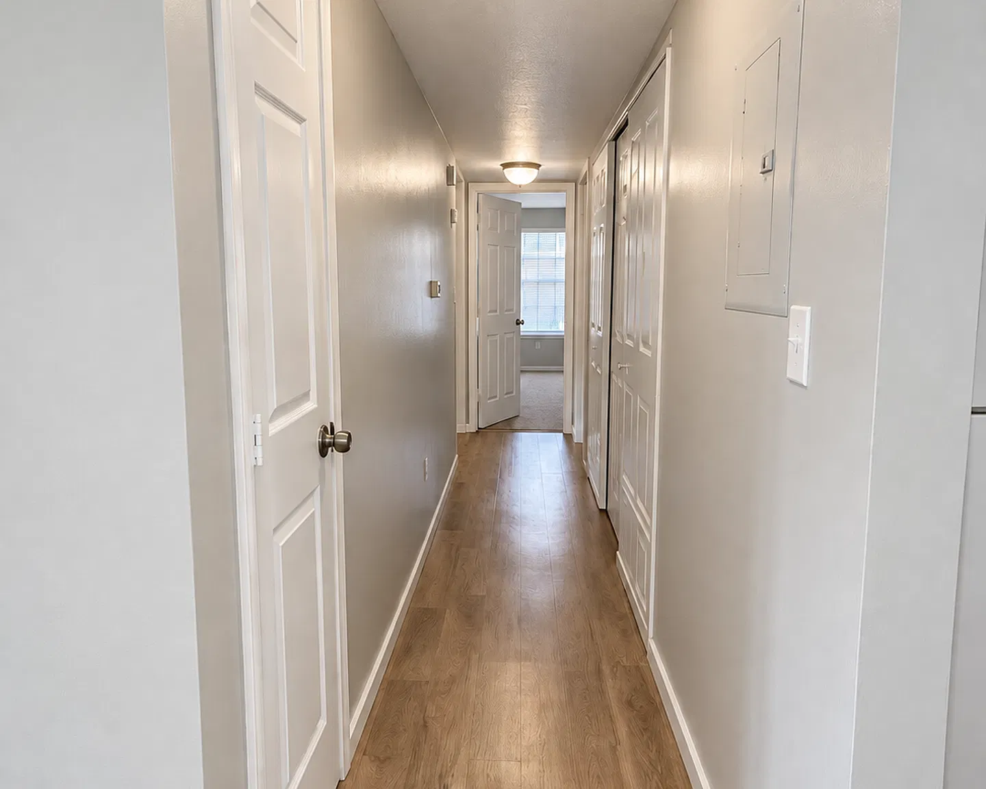 August Place Apartments — Photo 2