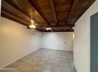 3566 E Kleindale Rd, Tucson, AZ 85716