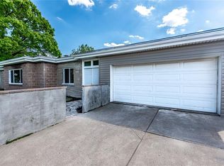 1761 McKees Rocks Rd, Mc Kees Rocks, PA 15136