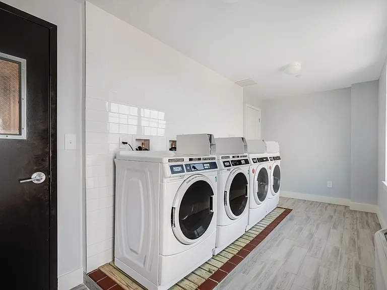 21418 41st Ave #2C — Photo 5