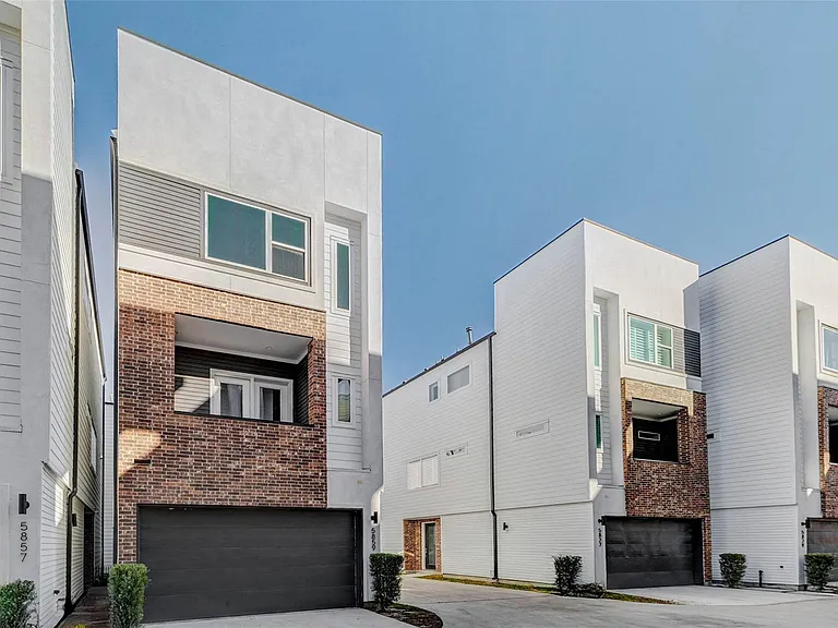 5859 Dolores St — Photo 1