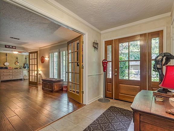 5th image of 3314 Maple Park Dr