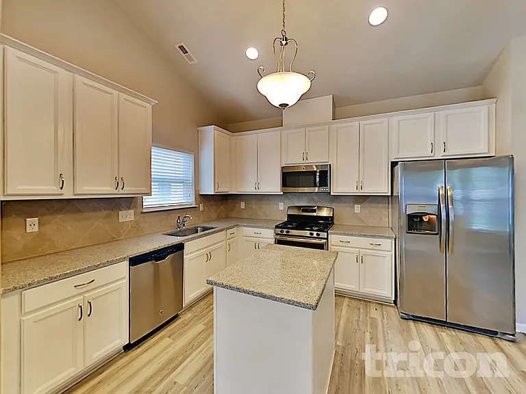156 Lakemont Dr — Photo 6