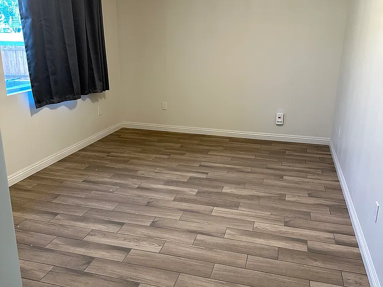 1339 Hartview Ave — Photo 8