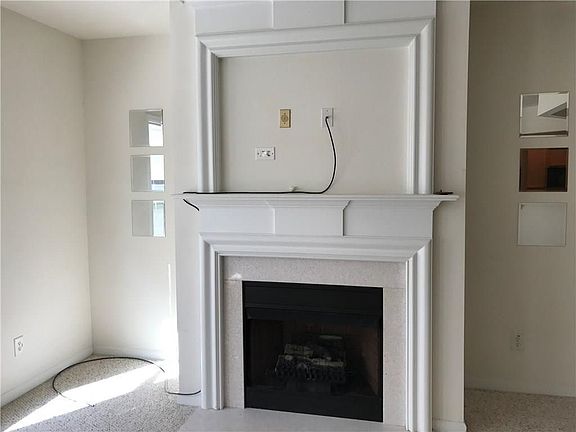 4th image of 1931 Granville Dr