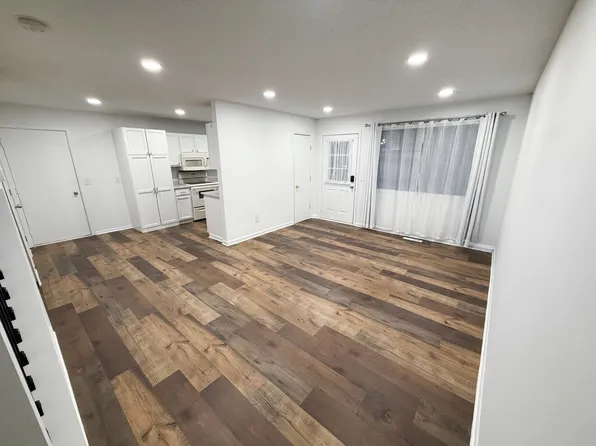 13517 Zenith Ln, Eden Prairie, MN 55346