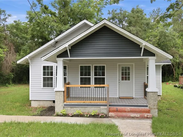 98 S Fayetteville St, Parkton, NC 28371